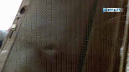 DƬ